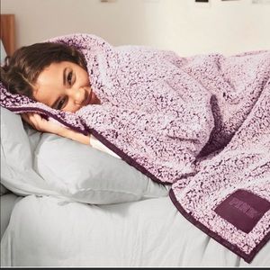 Sherpa Blanket by PINK